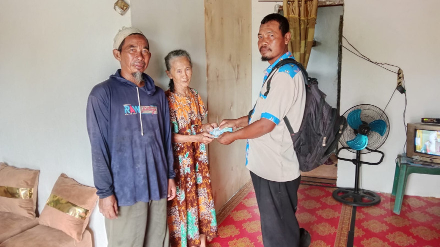 Akhir Tahun Penuh Berkah: 7 KPM di Andalas Cermin Terima BLT-DD Menjelang Tahun Baru 2025